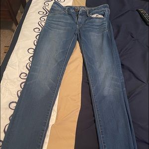 Blue skinny jeans